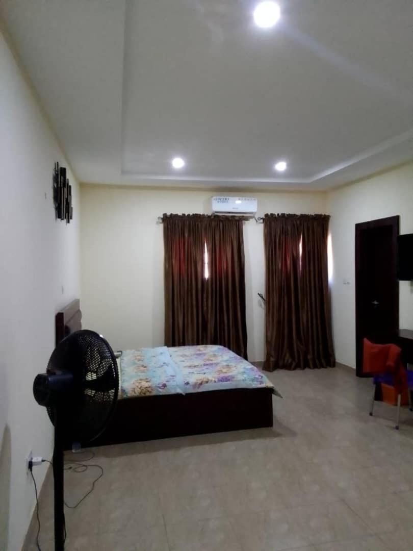 Dumeros Abuja Esterno foto